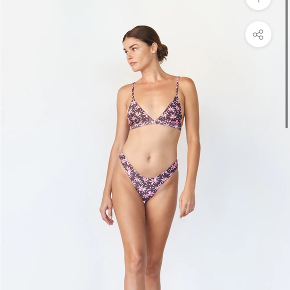 Acacia Lawai Top in Carolina - Picture 1 of 8